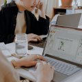 AIを使ってプレゼンテーションスライドを作成するには