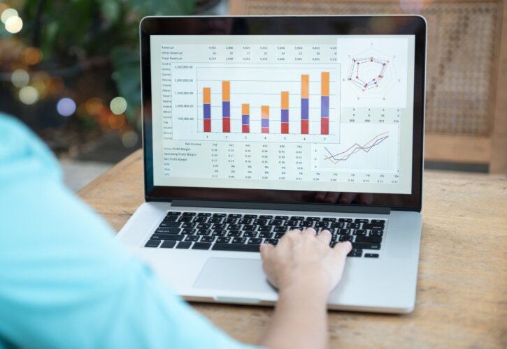 なぜインスタは頑張っても成果が出ないのか アルゴリズム変化から考える運用戦略