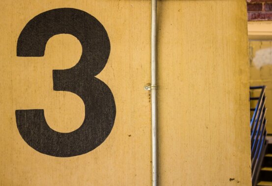 SNS内製化を成功させるために最初に決めるべき三つのポイント